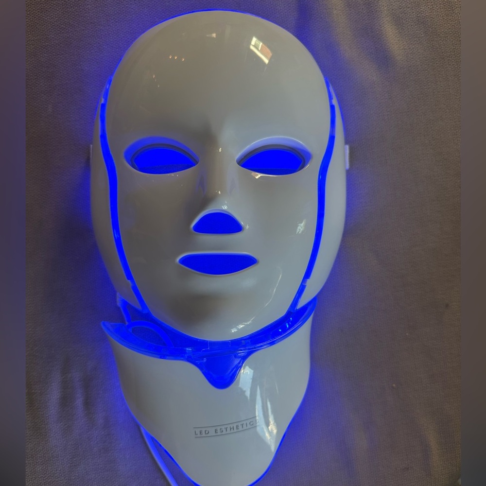 LED Esthetics Multi Color LED Light Therapy Mask w/ Neck Collar